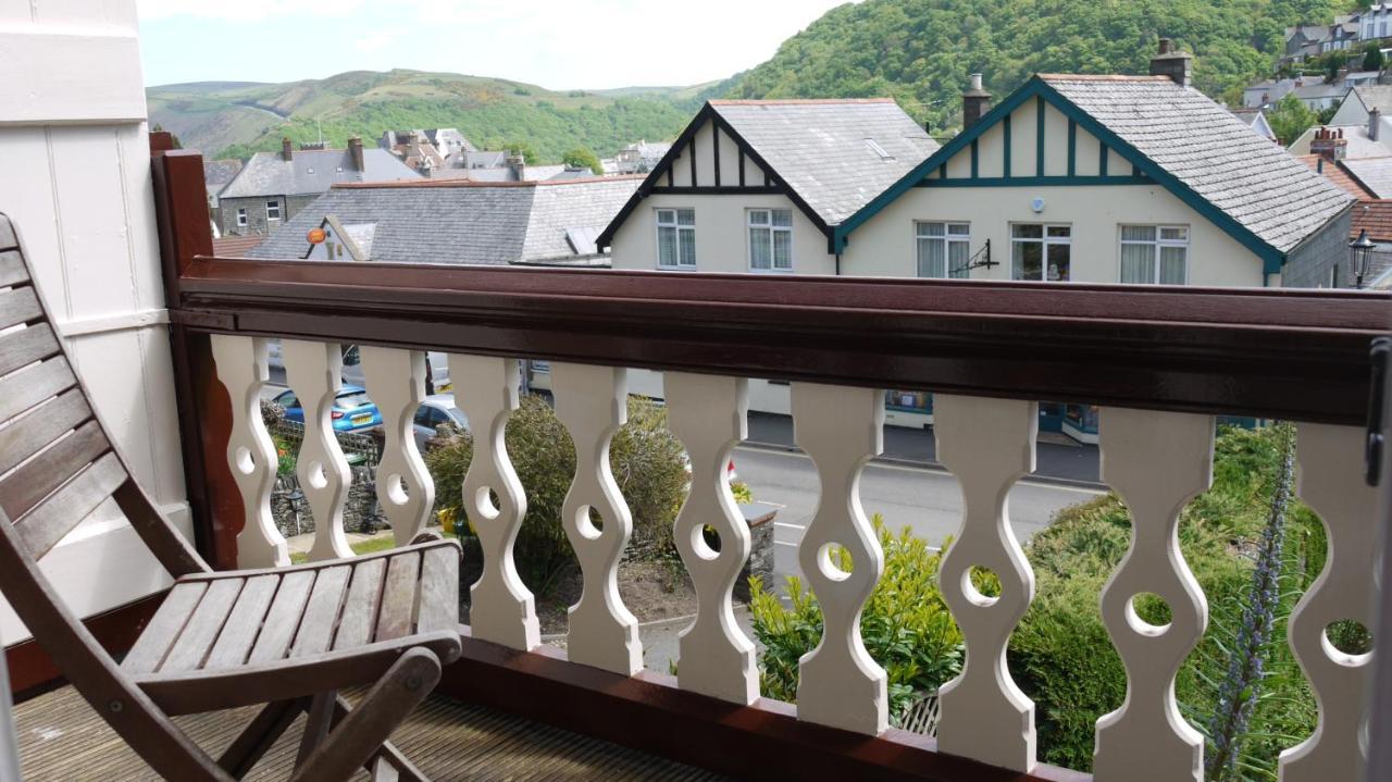 Gable Lodge Guest House Lynton Bagian luar foto