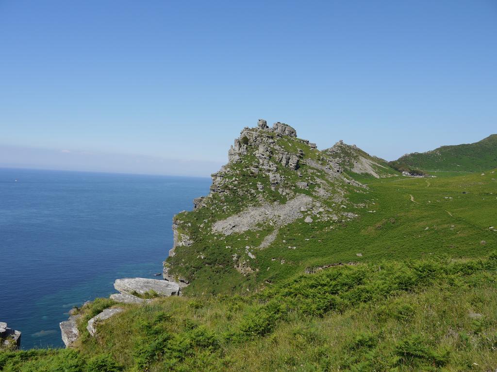 Gable Lodge Guest House Lynton Bagian luar foto