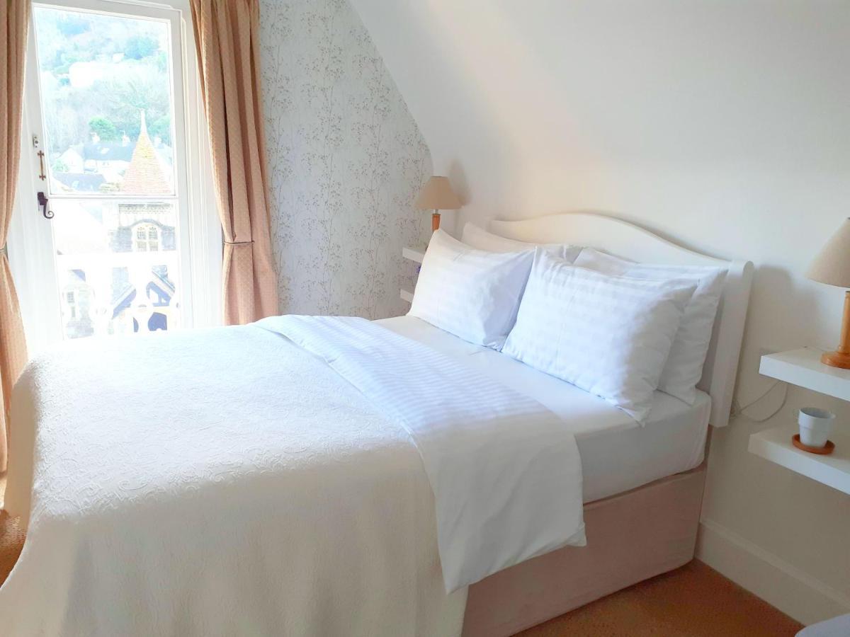 Gable Lodge Guest House Lynton Bagian luar foto