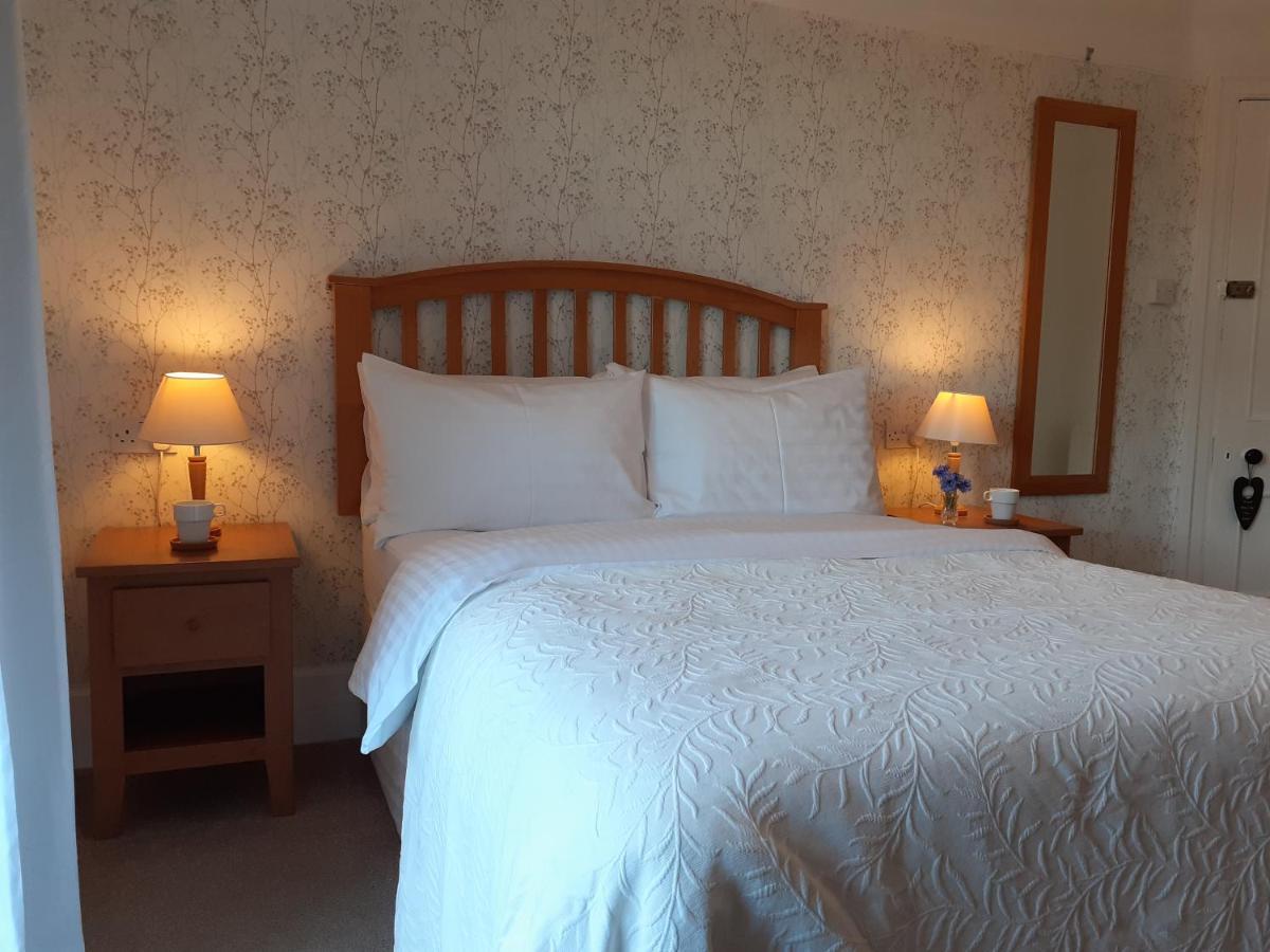 Gable Lodge Guest House Lynton Bagian luar foto