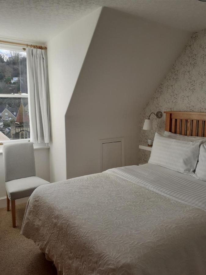 Gable Lodge Guest House Lynton Bagian luar foto